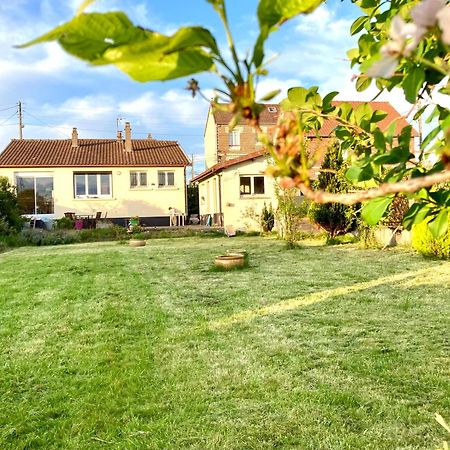 Gite De La Chapelle Dieppe Bagian luar foto